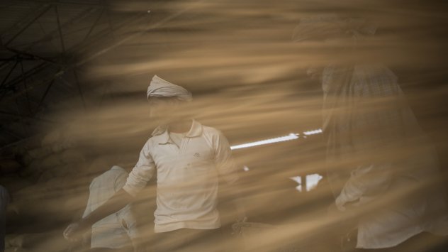 Опасенията от недостиг на храна и нарастващата инфлация в целия