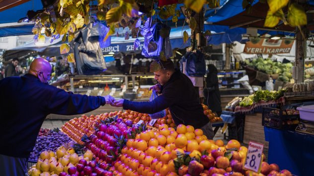Турският финансов министър призова местните производители и търговци на дребно