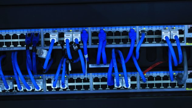 Хакерските атаки и измамите отдавна са част от развиването на