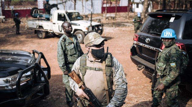 Европейският съюз възнамерява да санкционира 8 физически и 4 юридически