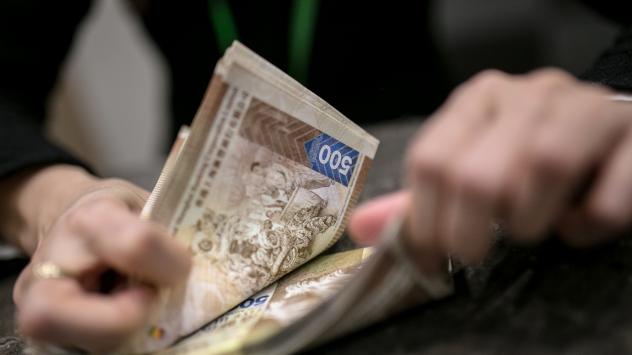 Хонконг пое по стъпките на Фед и също вдигна лихвaтa