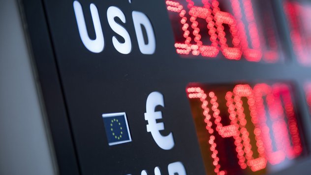 Apple Amazon и Alphabet поляха със студена вода последното рали