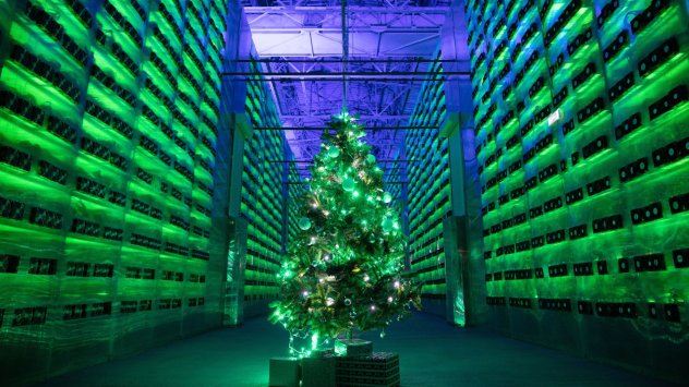 От една страна новите крипто приложения като незаменими токени NFT