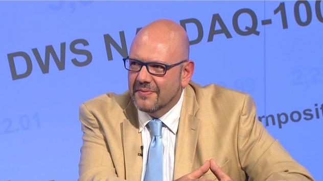 Проф. Любомир Топалов, преподавател в Университета Мейджи, Токио, Япония. Снимка: Bloomberg TV Bulgaria