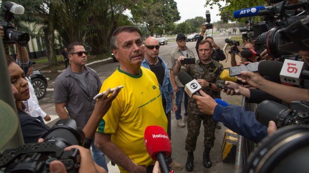 Жаир Болсонаро приключи първия тур на президентските избори в Бразилия
