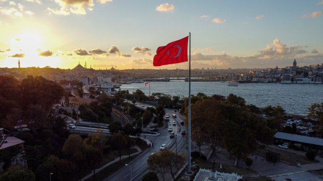 Брутните валутни резерви на Турция паднаха най много през тази година