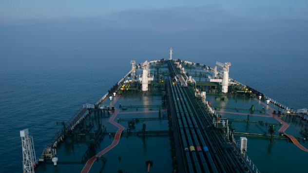 Танкерът Devon в Персийския залив. 23 март 2018. Photographer: Ali Mohammadi/Bloomberg