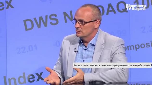 Радев спекулира с тезите за сделката за F-16