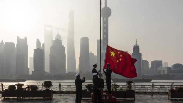 Отслабващата икономика на Китай се нуждае от спасителен пояс от