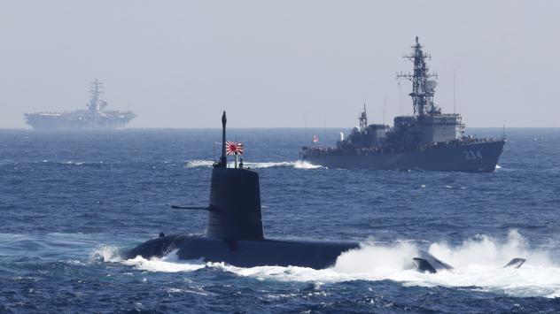 Японската подводница Kokuryu в залива Сагами по време на обучение на флота; Photographer: Tomohiro Ohsumi/Bloomberg