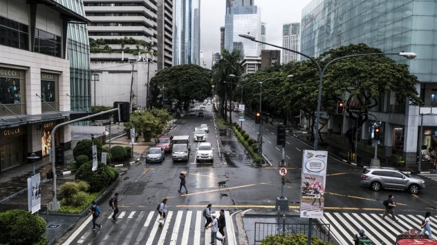 Централните банки по света трябва да бъдат непоколебими в борбата