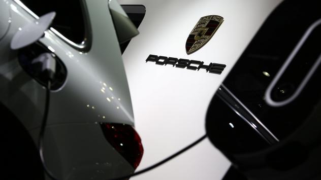 Porsche Cayenne има и хибридна версия. Снимка: SeongJoon Cho/Bloomberg 