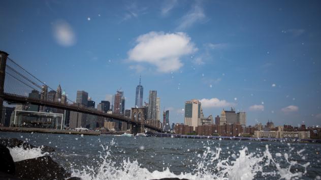 Плажът на Бруклин, Ню Йорк. 5 юли 2019. Photographer: Michael Nagle/Bloomberg