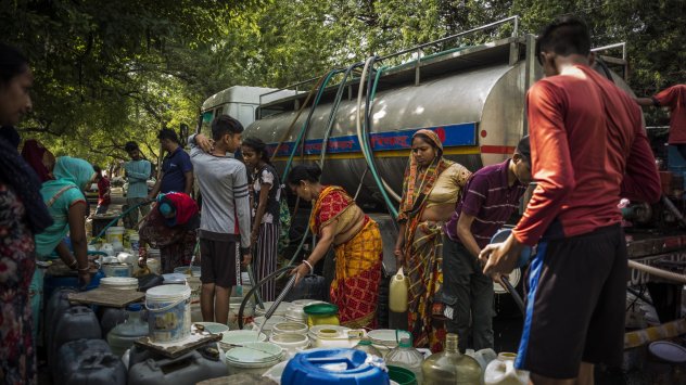 Индийските житни насаждения бяха обхванати от силна гореща вълна която