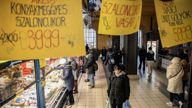 Рязкото покачване на инфлацията по високите лихвени проценти и затрудненията в