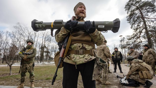 Неочакваните проблеми на руската армия в Украйна предизвикват призиви за