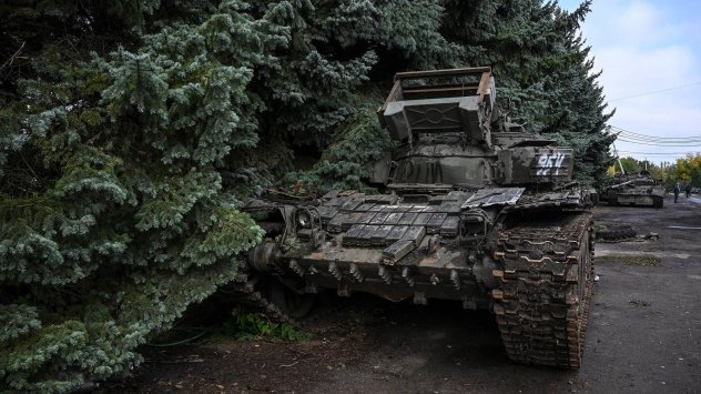 Русия планира триумфални церемонии и публични митинги докато президентът Владимир