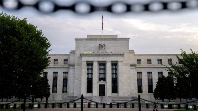 Азиатските акции се понижиха след като акциите на САЩ се