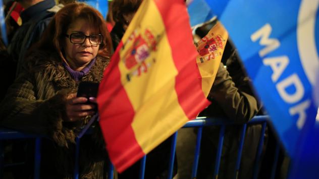 Поддръжници на Народната партия в очакване на резултатите от изборите. Мадрид. 20 декември 2015. Photographer: Pau Barrena/Bloomberg