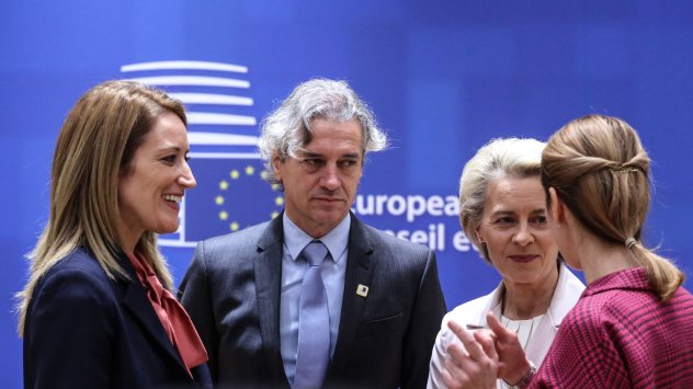 Докато много от нас са обсебени от неприятни подробности за