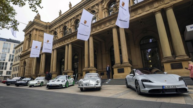 Акциите на Porsche AG поскъпнаха по време на дебюта си