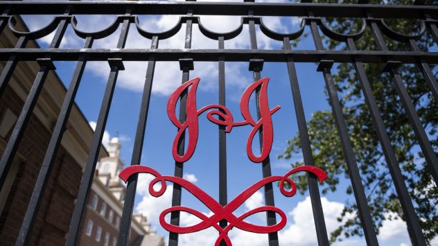 Компанията не обясни подробно финансовите условия на предложеното разделяне но