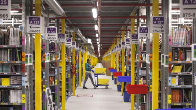 Склад на Amazon.com в Познан, Полша, 12 юни 2015. Photographer: Bartek Sadowski/Bloomberg