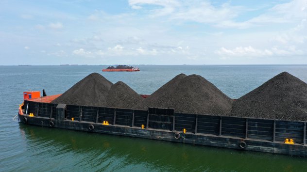 Индонезия най големият износител на термични въглища ще запази широката забрана
