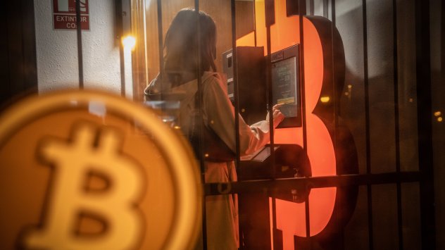 Изпълненият с трусове уикенд за биткойн отбеляза един от първите