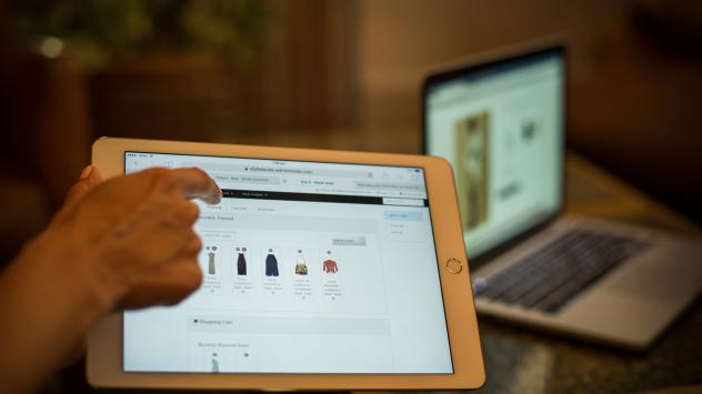 Как интернет ботове променят правилата на онлайн търговията?