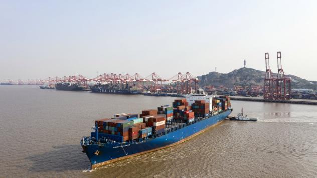 Контейнерното пристанище в Шанхай, Китай. 10 май 2019. Photographer: Qilai Shen/Bloomberg