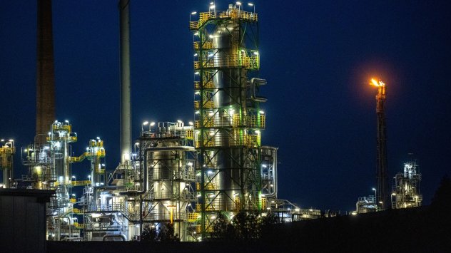 Поемането на контрола над местното подразделение на руската петролна компания