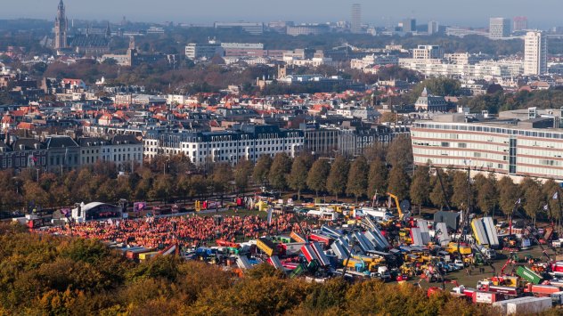 Прекомерното строителство и недостигът на работна ръка са глобални проблеми