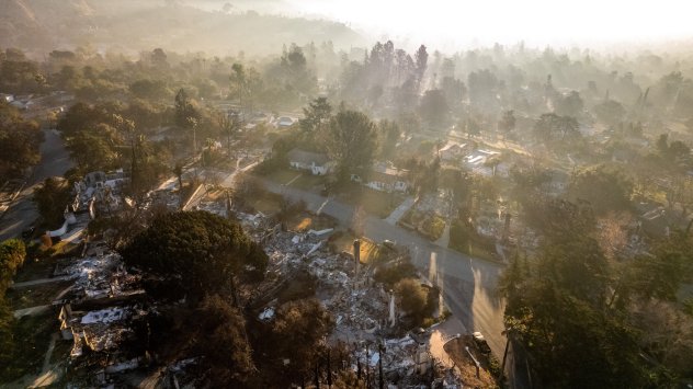 Къщи, унищожени от пожара Ийтън в Алтадена на 20 януари. Снимка: Кайл Грило/Bloomberg