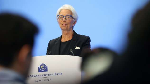 Европейската централна банка най накрая дръпна спусъка повишавайки лихвените проценти за