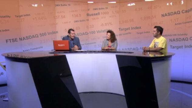 Елена Кискинова от Българската асоциация на музикалните продуценти и музикалният блогър Петко Трухчев. Снимка: Bloomberg TV Bulgaria