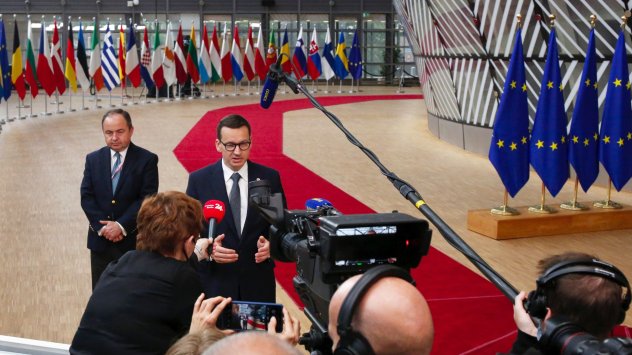 Европейската комисия изпрати на Полша предизвестие да плати около 70