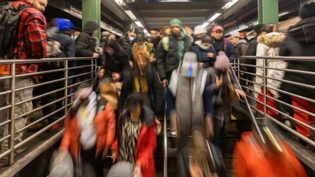 Делът на американците които твърдят че живеят от чек за