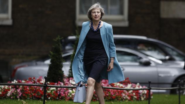 Тереза Мей, министър на вътрешните работи на Великобритания, на път към кабинета си на Даунинг стрийт в Лондон, Великобритания. 27.06.2016. Снимка: Simon Dawson/Bloomberg 
