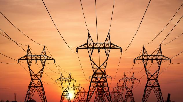 Експерти в live студиото на Investor.bg: Преминаването към свободния енергиен пазар е право, а не задължение 