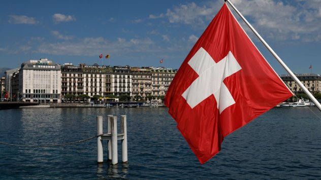 Швейцария ще приложи от 2024 г минималната данъчна ставка за