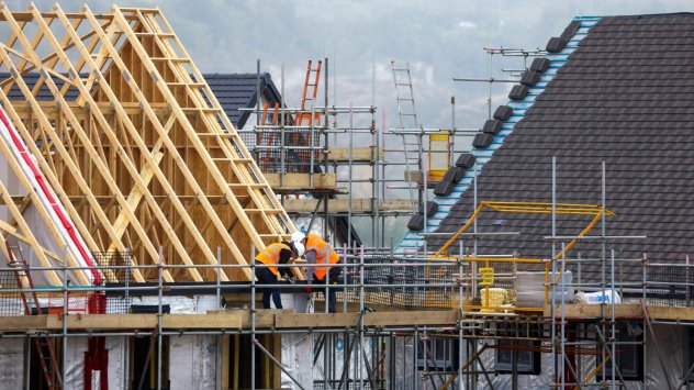 Икономисти анкетирани от Ройтерс прогнозираха месечен ръст на брутния вътрешен