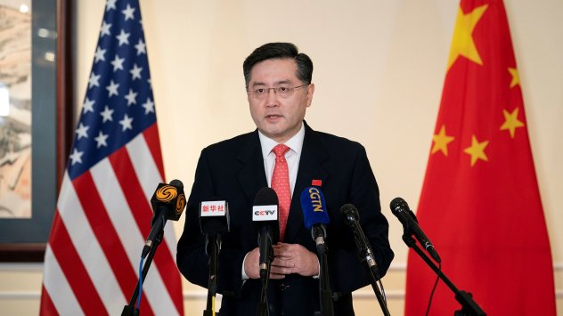 Китай призова военноморския флот на САЩ да се въздържа преминаване през Тайванския