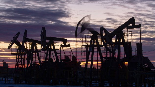 Производството на петрол в Русия може да спадне с около