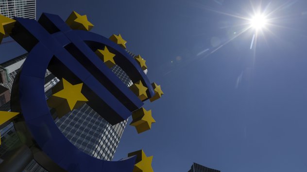 Търсенето на продажби на дълг в Европа надхвърли половин трилион