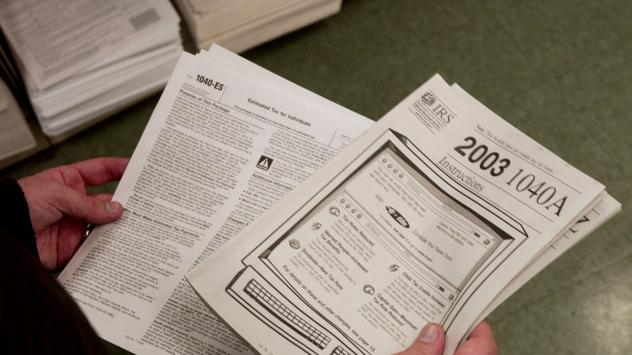 Американски данъчни формуляри Снимка: Daniel Acker/Bloomberg News