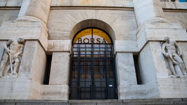 Очакваше се март да бъде натоварен период за листванията на