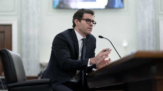 Изпълнителният директор на Instagram се яви пред американския Сенат за да