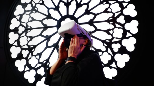 Годишните глобални разходи на бизнеса и потребителите свързани с метавселената