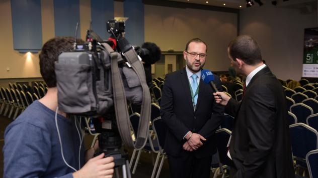 Иван Щериев, директор на Македонската фондова борса по време на интервю за Иван Нончев от Bloomberg TV Bulgaria. Investor Finance Forum, София, 18 ноември 2016. Снимка: Станислав СтояновBloombergTVBulgaria